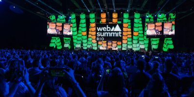 Web-Summit-Rio-2024-BR-flag-center-stage-1400x934[1]